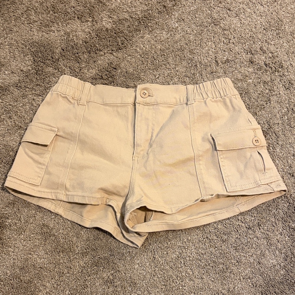 Beige Cargo Pocket Women’s Shorts - Unbranded